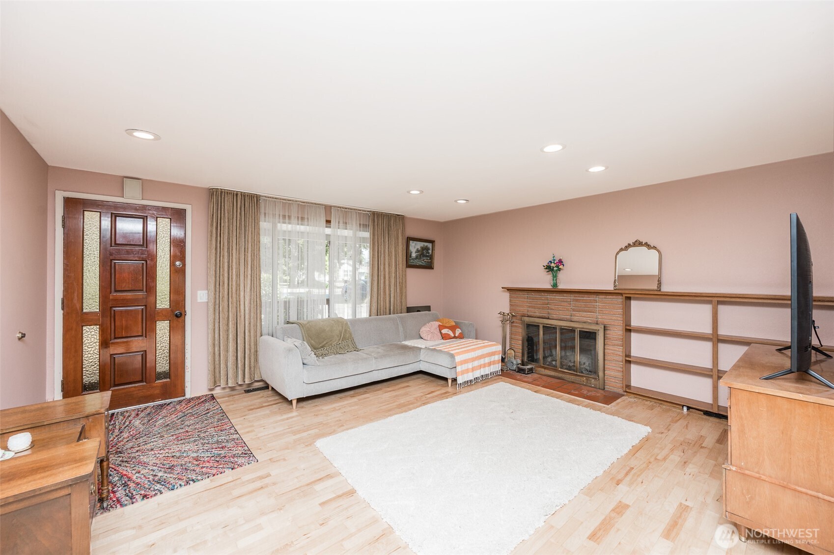 9116 121st Street SW