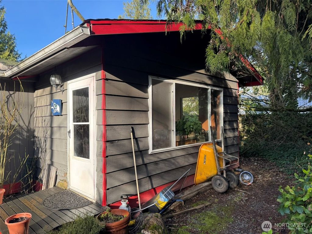 Photo of 19415 143rd Place SE, Renton, WA 98058 (MLS # 2426928)