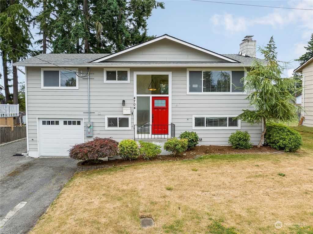 Photo of 4704 224th Place SW, Mountlake Terrace, WA 98043 (MLS # 2149402)