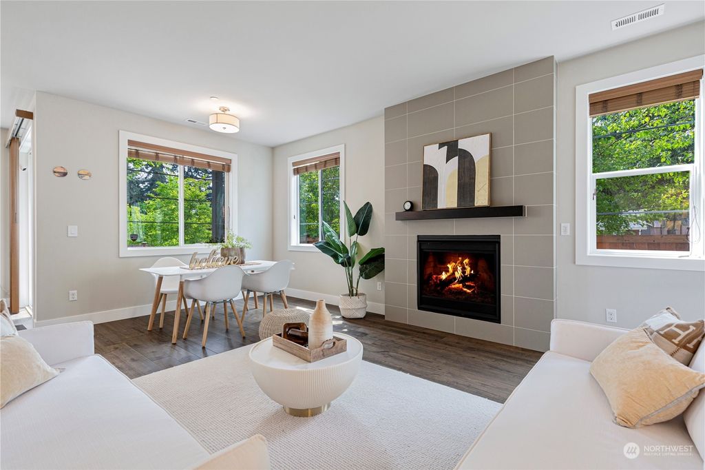 Photo of 10308 134th Avenue NE, Kirkland, WA 98033 (MLS # 2258618)