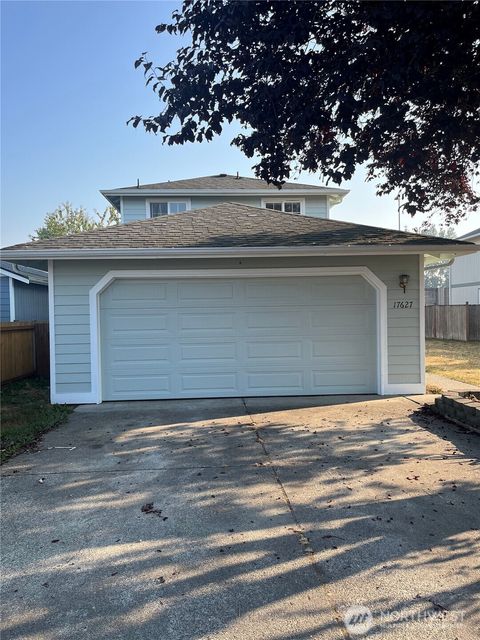 Photo of 17627 29th Avenue NE, Marysville, WA 98271 (MLS # 2459282)