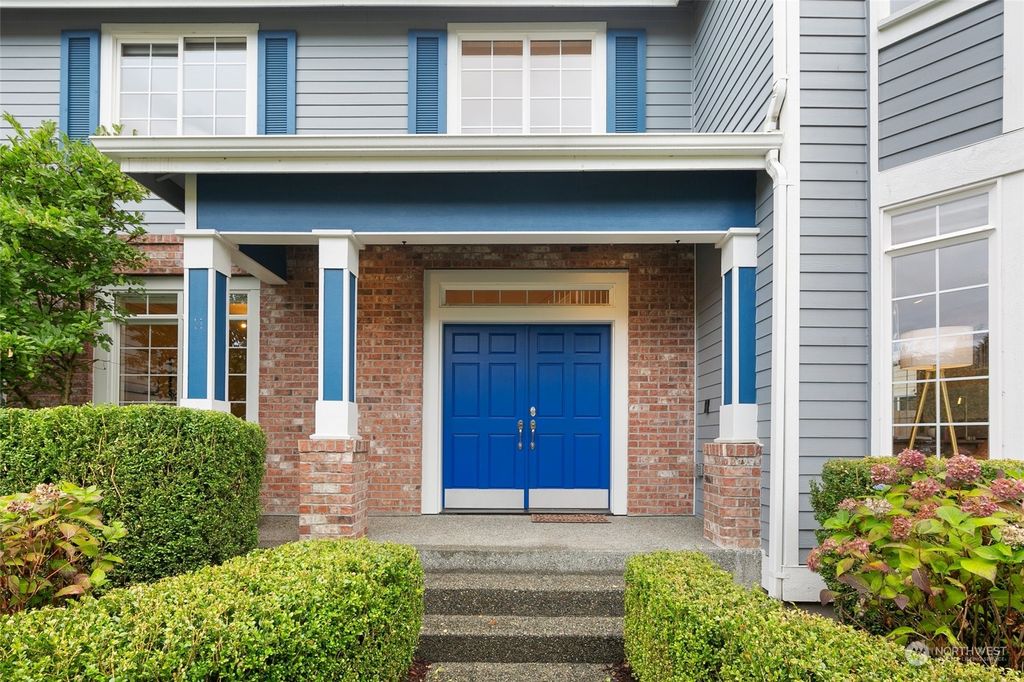 Photo of 2515 Monroe Court NE, Renton, WA 98056 (MLS # 2160644)