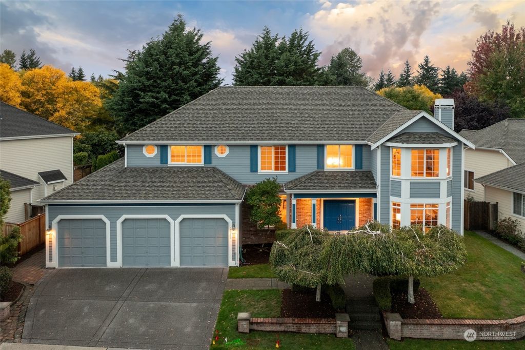 Photo of 2515 Monroe Court NE, Renton, WA 98056 (MLS # 2160644)