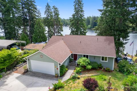 A home in Belfair