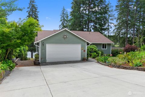 A home in Belfair