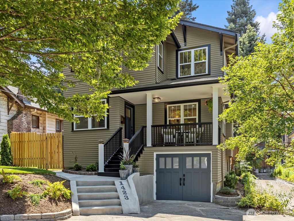 Photo of 1423 N 54th Street, Seattle, WA 98103 (MLS # 2411328)