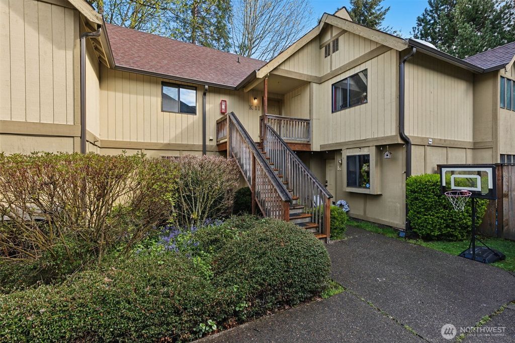 Photo of 220 Israel Road SW #K-11, Tumwater, WA 98501 (MLS # 2507044)