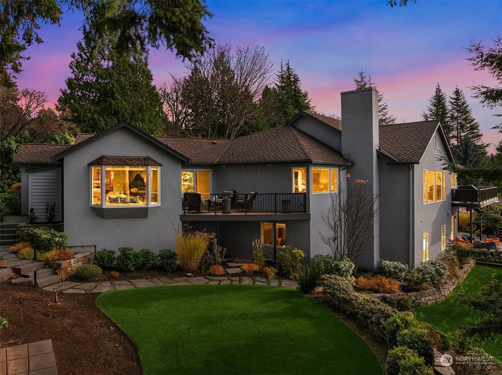 Photo of 8121 SE 44TH Street, Mercer Island, WA 98040 (MLS # 2312840)