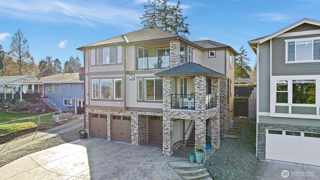 Photo of 23905 43rd Avenue S, Kent, WA 98032 (MLS # 2479928)