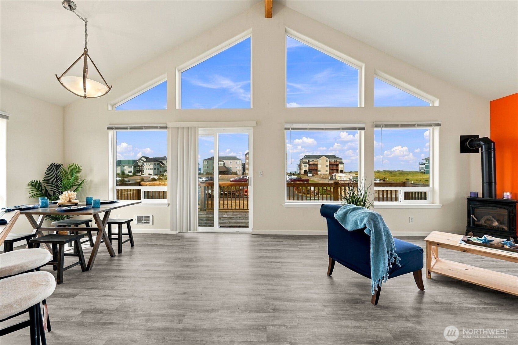 1400 Ocean Shores Boulevard SW