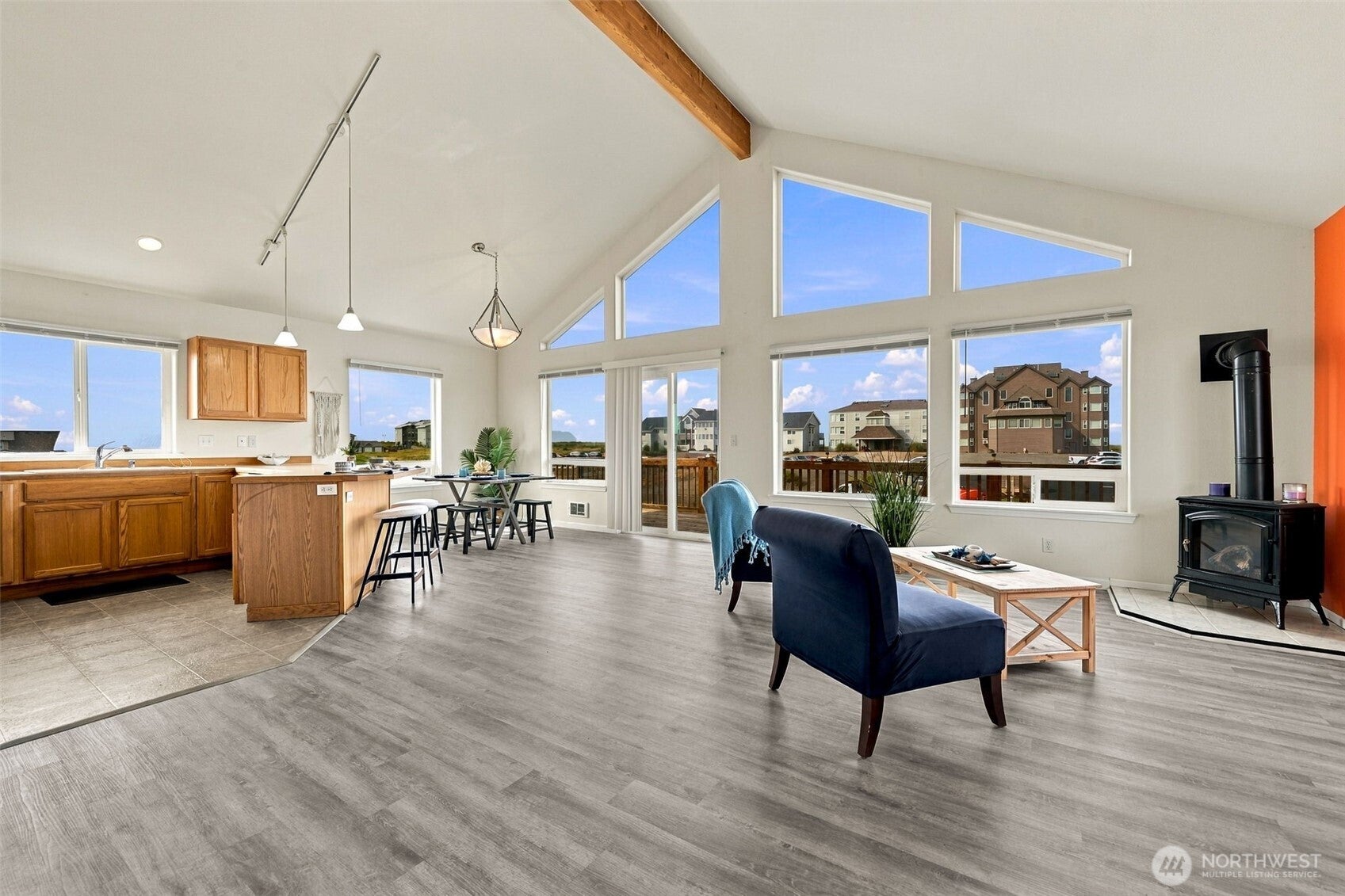 1400 Ocean Shores Boulevard SW