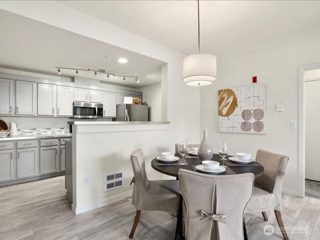 Photo of 22527 SE 38th Terrace #1424, Issaquah, WA 98029 (MLS # 2485458)