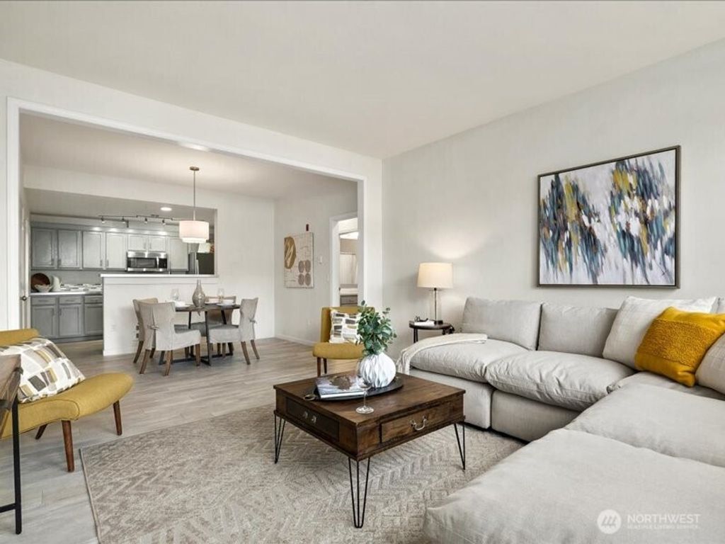 Photo of 22527 SE 38th Terrace #1424, Issaquah, WA 98029 (MLS # 2485458)