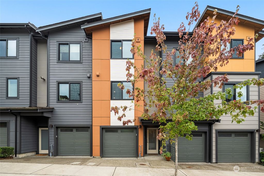 Photo of 22877 SE 5th Court, Sammamish, WA 98074 (MLS # 2286801)