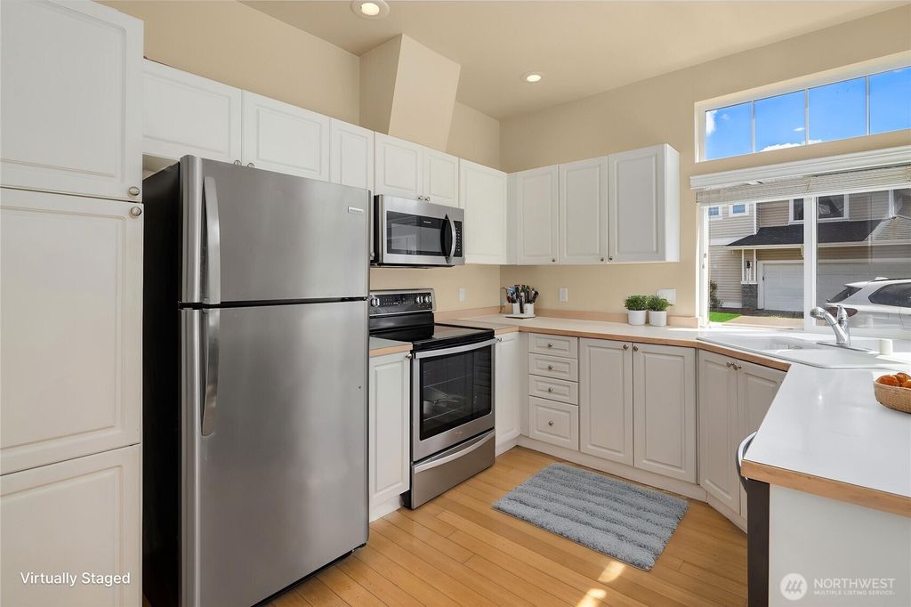 Photo of 23609 51st Avenue S #10, Kent, WA 98032 (MLS # 2418884)
