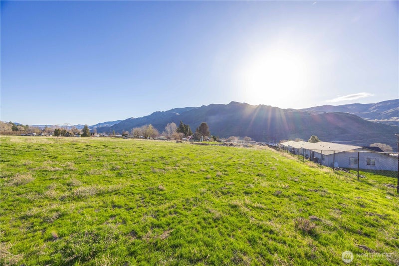 123 Chelan Falls