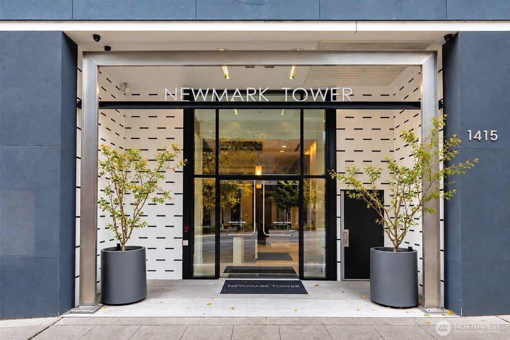 Photo of 1415 2nd Avenue #2108, Seattle, WA 98101 (MLS # 2582012)