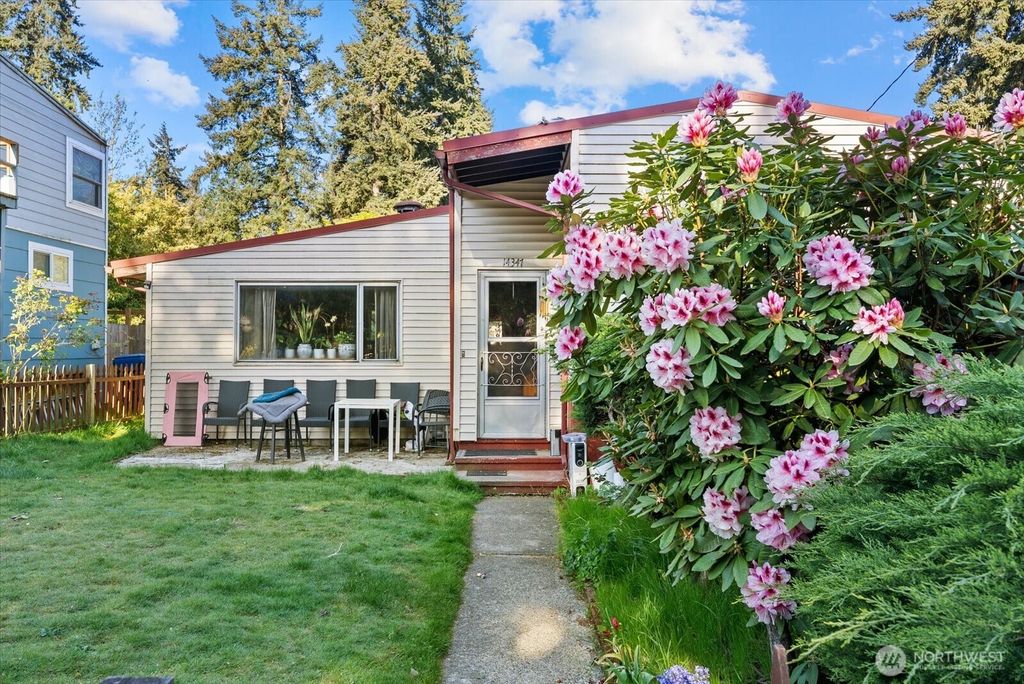 Photo of 14347 Ashworth Avenue N, Seattle, WA 98133 (MLS # 2512390)