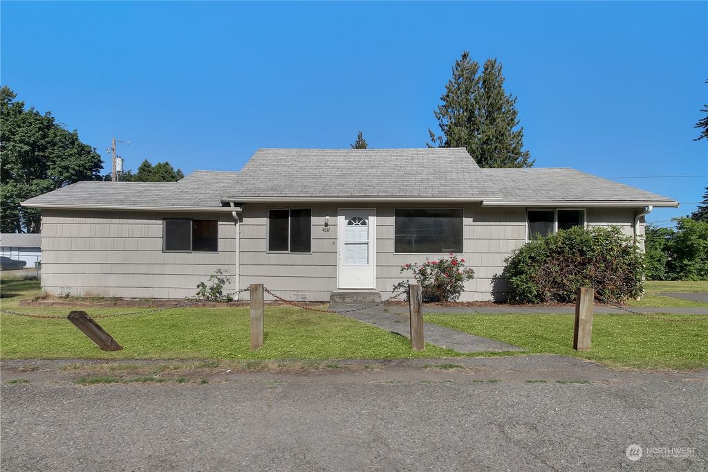 Photo of 4810 S 166th Street, SeaTac, WA 98188 (MLS # 2129477)