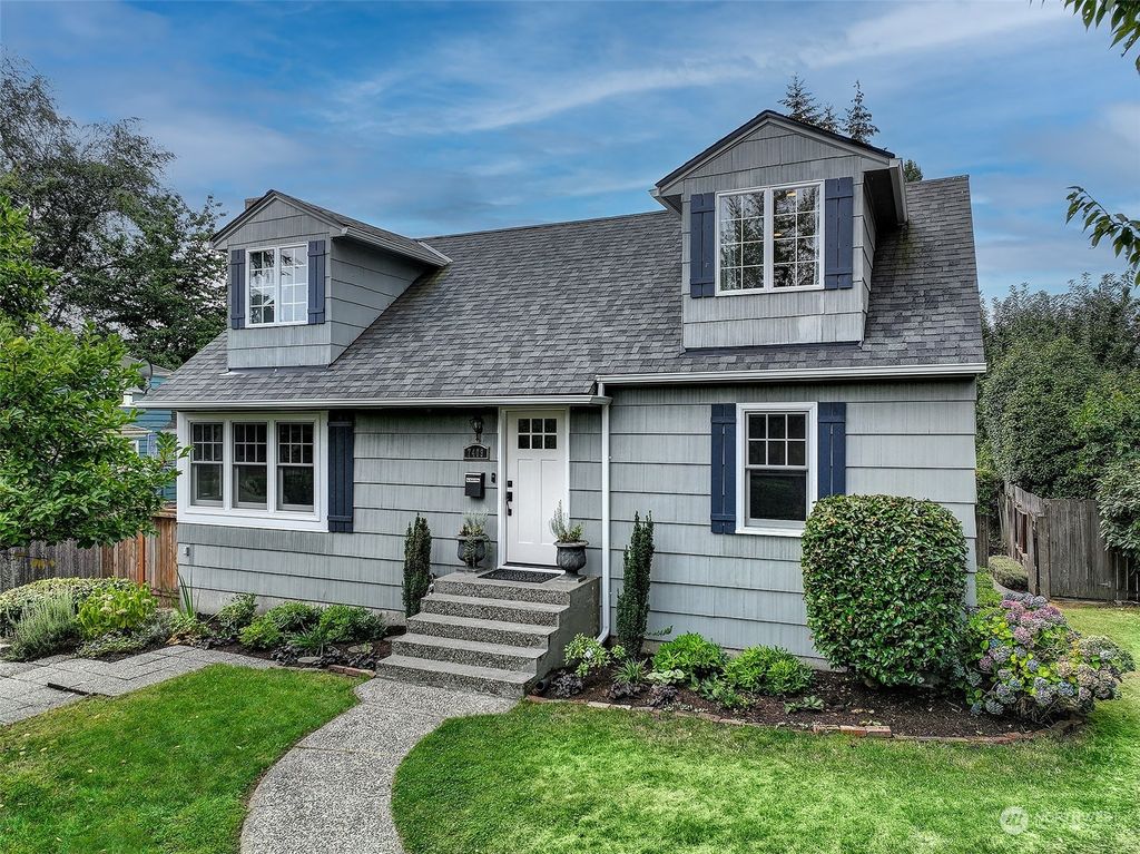 Photo of 7409 55th Avenue NE, Seattle, WA 98115 (MLS # 1994633)