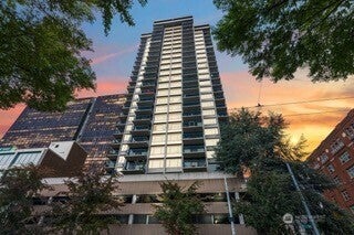 Photo of 2100 3rd Avenue #1401, Seattle, WA 98121 (MLS # 2560793)