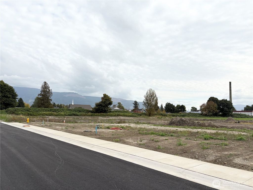 Photo of 320 W 3rd Street, Everson, WA 98247 (MLS # 2447592)