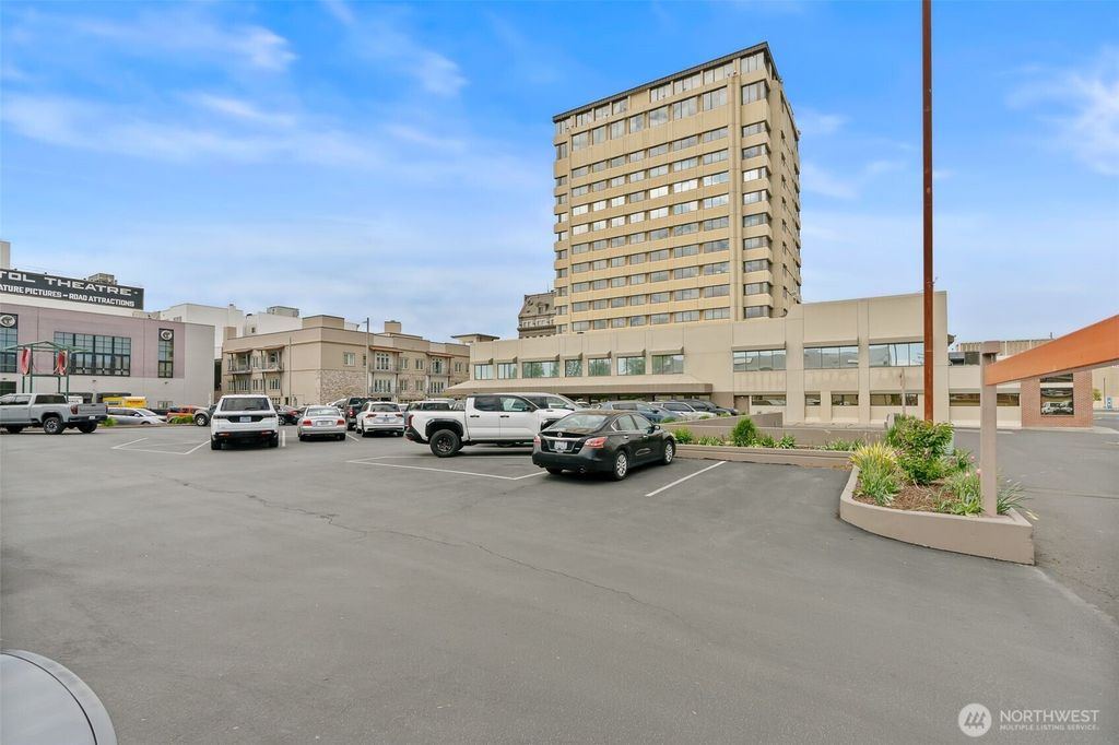 Photo of 402 E Yakima Avenue #1100, Yakima, WA 98901 (MLS # 2515652)