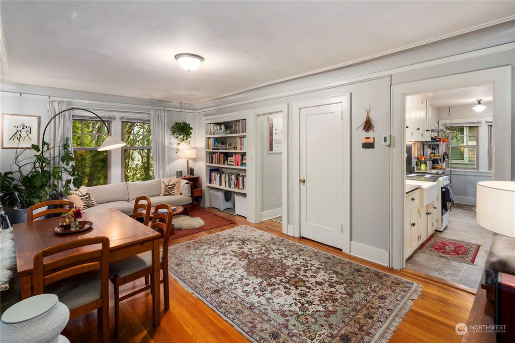 Photo of 2003 Boylston Avenue E, Seattle, WA 98102 (MLS # 2308626)