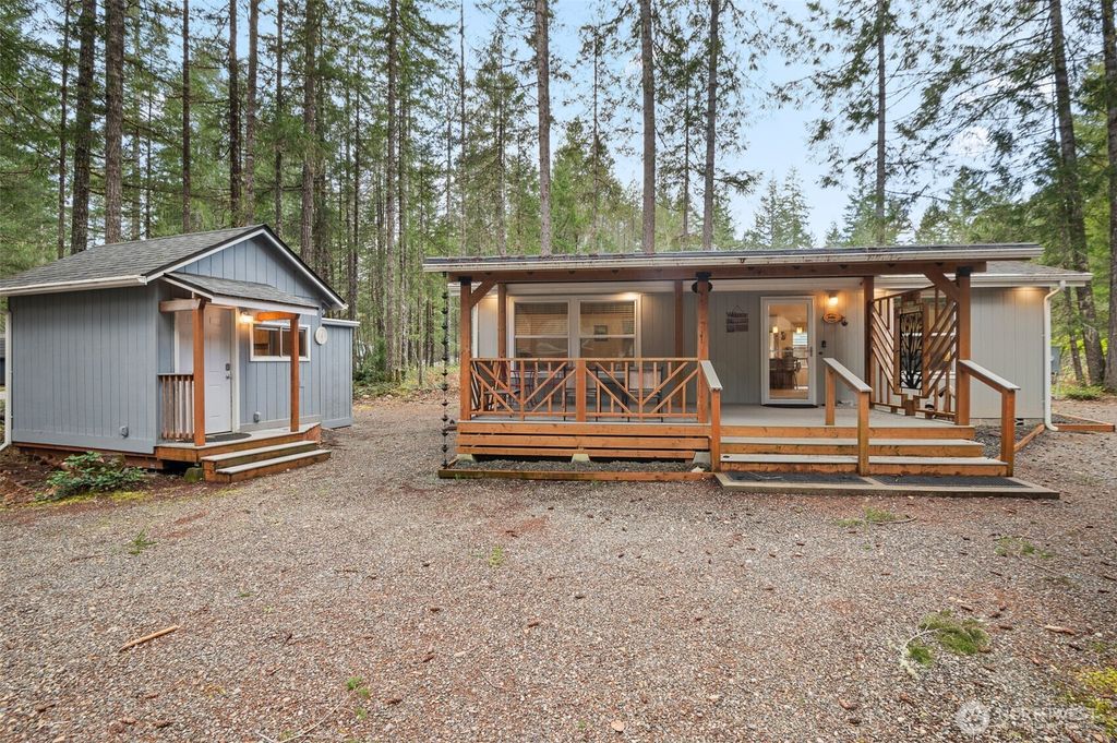 Photo of 21 N Buckhorn Court, Hoodsport, WA 98548 (MLS # 2496045)