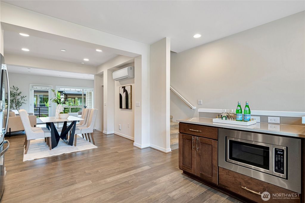 Photo of 561 NE Ellis Drive, Issaquah, WA 98027 (MLS # 2417090)