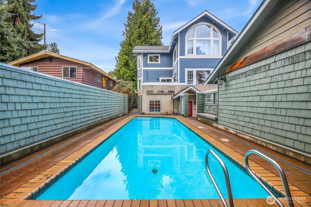 Photo of 9508 9th Avenue NW, Seattle, WA 98117 (MLS # 2351609)