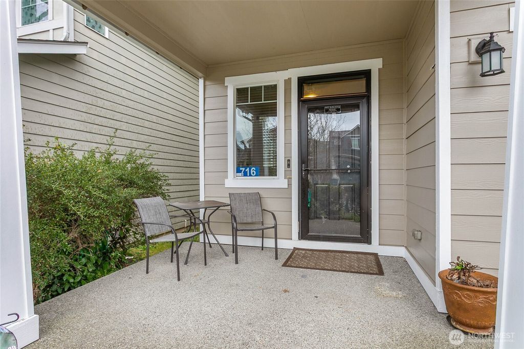 Photo of 716 Brookstone Street, Mount Vernon, WA 98273 (MLS # 2484753)