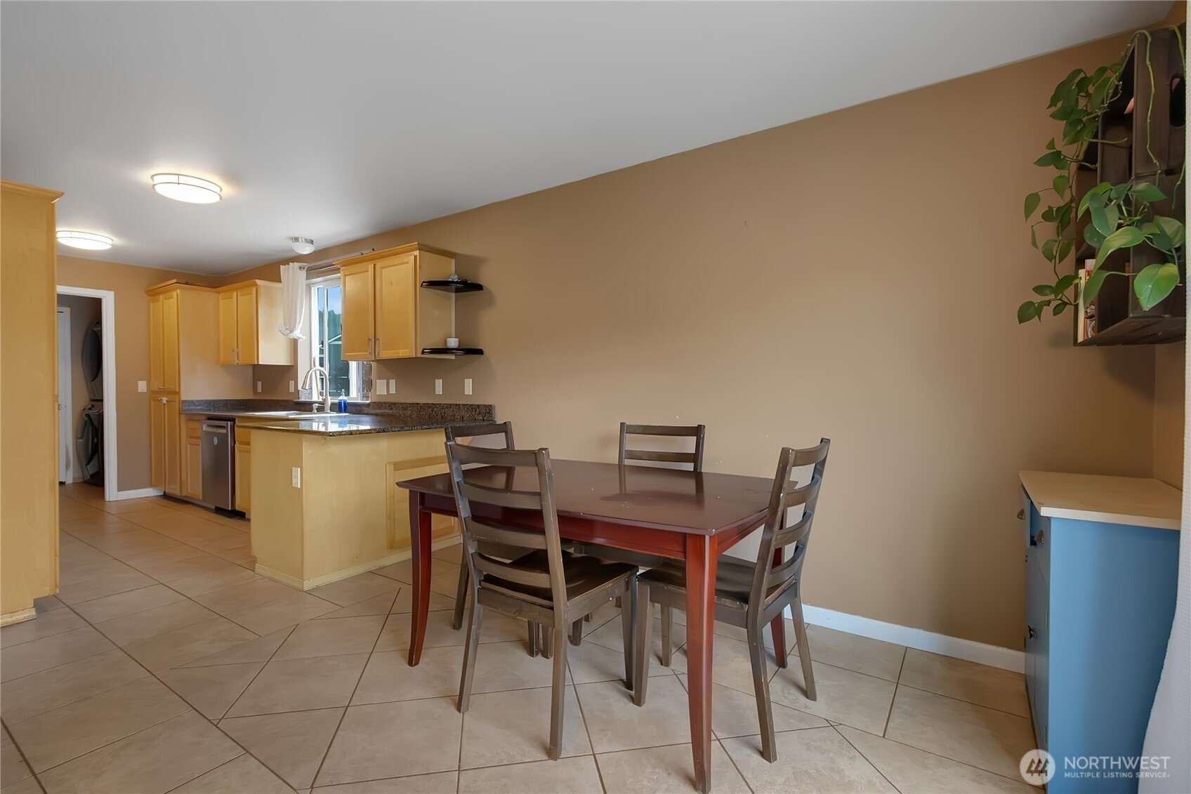 1309 Riddell Avenue NE