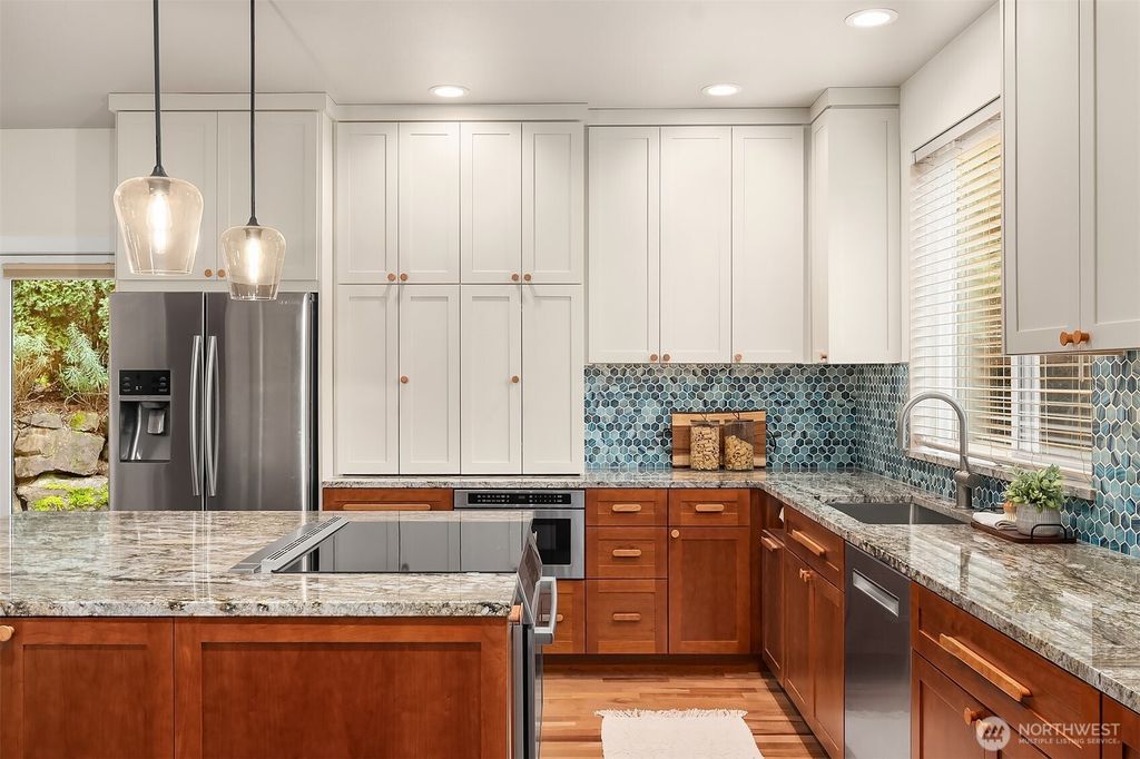 listing image 9361121096115295561