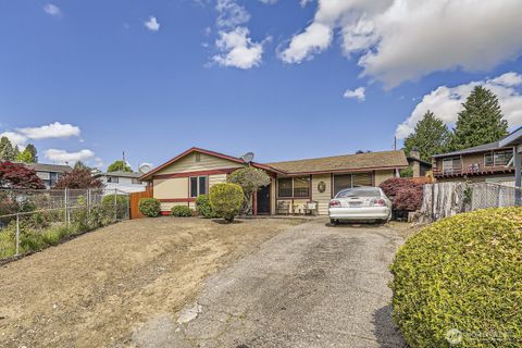 8421 38th Avenue S Seattle WA 98118