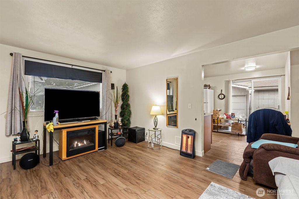 Photo of 6216 -6218 S Bell Street, Tacoma, WA 98408 (MLS # 2476936)