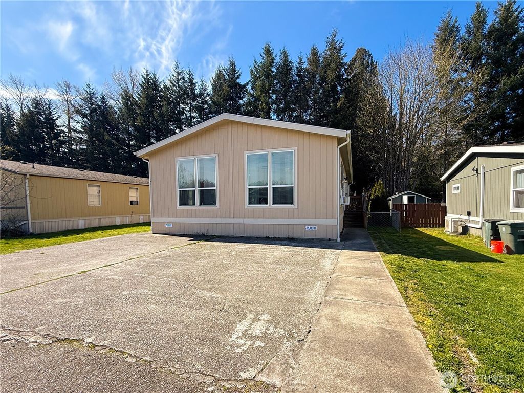 Photo of 700 N Reed #21, Sedro Woolley, WA 98284 (MLS # 2504931)