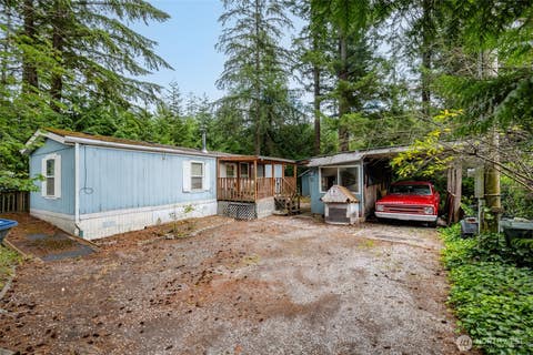 Photo of 6254 Bellwood Drive, Maple Falls, WA 98266 (MLS # 2554765)