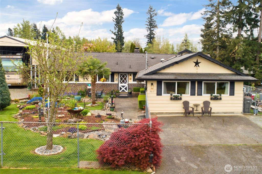 Photo of 26117 SE 425th St, Enumclaw, WA 98022 (MLS # 2514989)