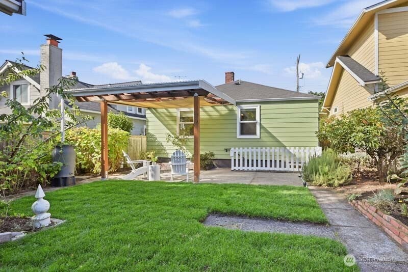 Photo of 7548 28th Avenue NW, Seattle, WA 98117 (MLS # 2585621)