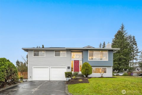 22402 42nd Place W Mountlake Terrace WA 98043