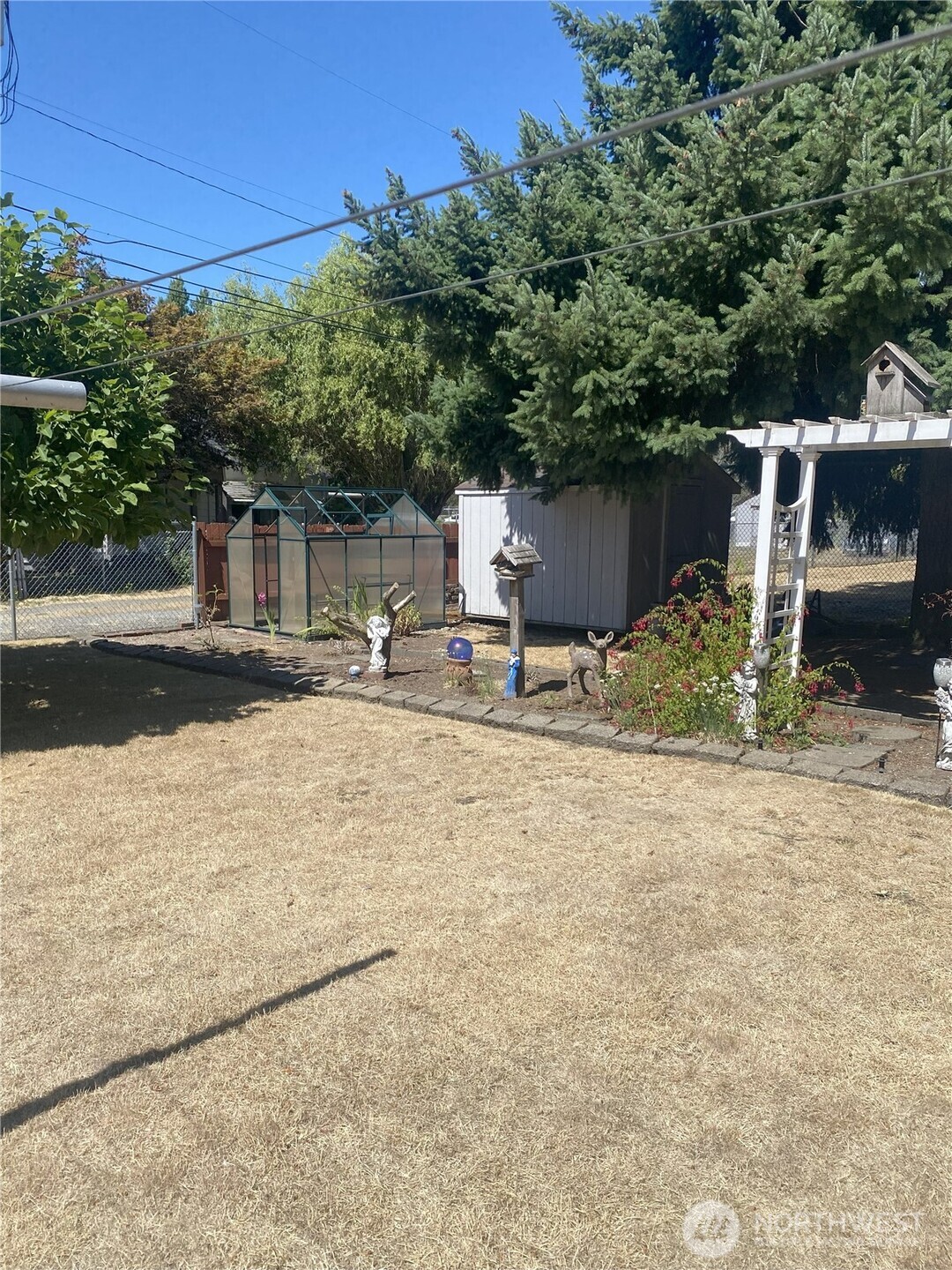 2305 S 25th St