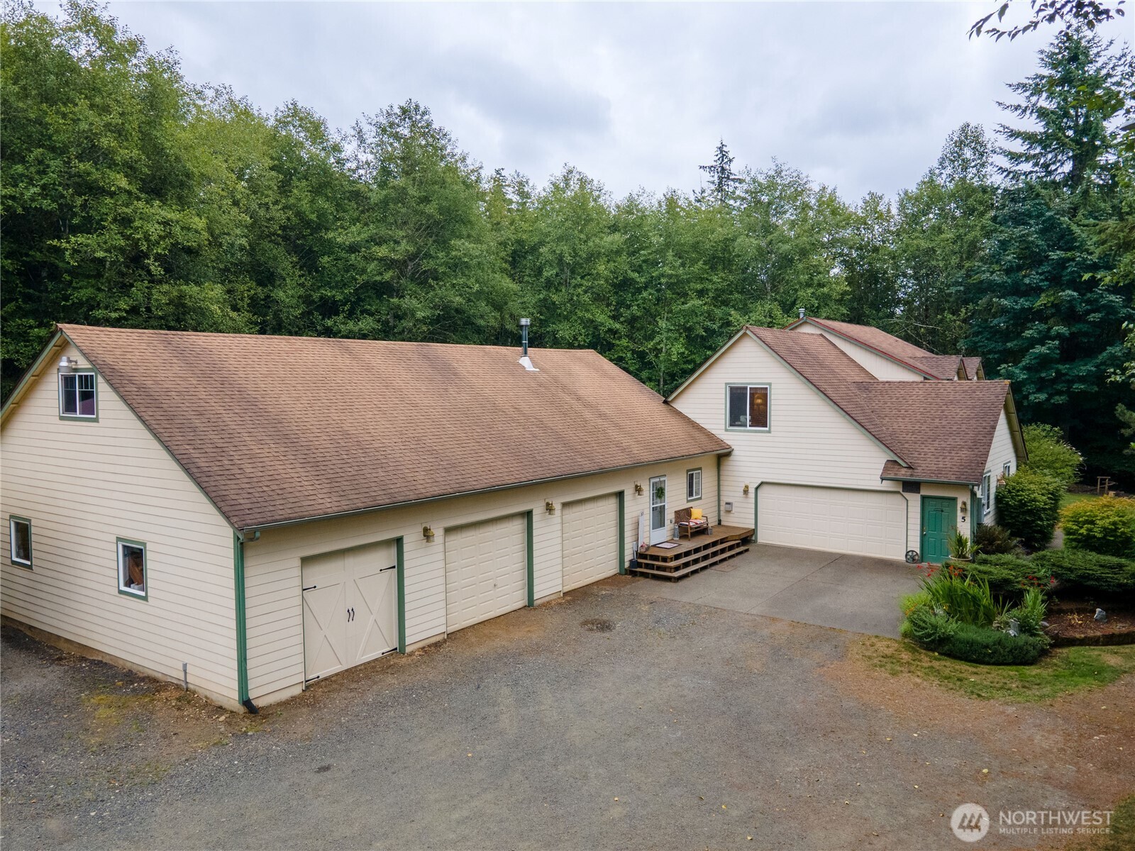 5 Meadowhills Lane