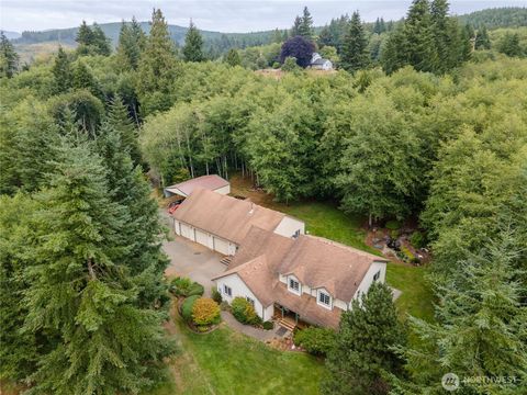 Photo of 5 Meadowhills Lane, Elma, WA 98541 (MLS # 2417322)