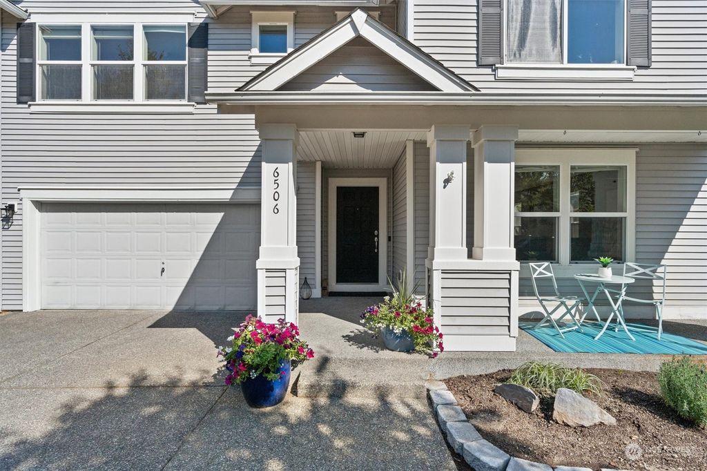 Photo of 6506 Douglas Avenue SE, Snoqualmie, WA 98065 (MLS # 1990182)