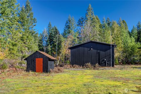 A home in Packwood