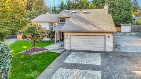 Photo of 4526 82nd Avenue Ct W, University Place, WA 98466 (MLS # 2443036)