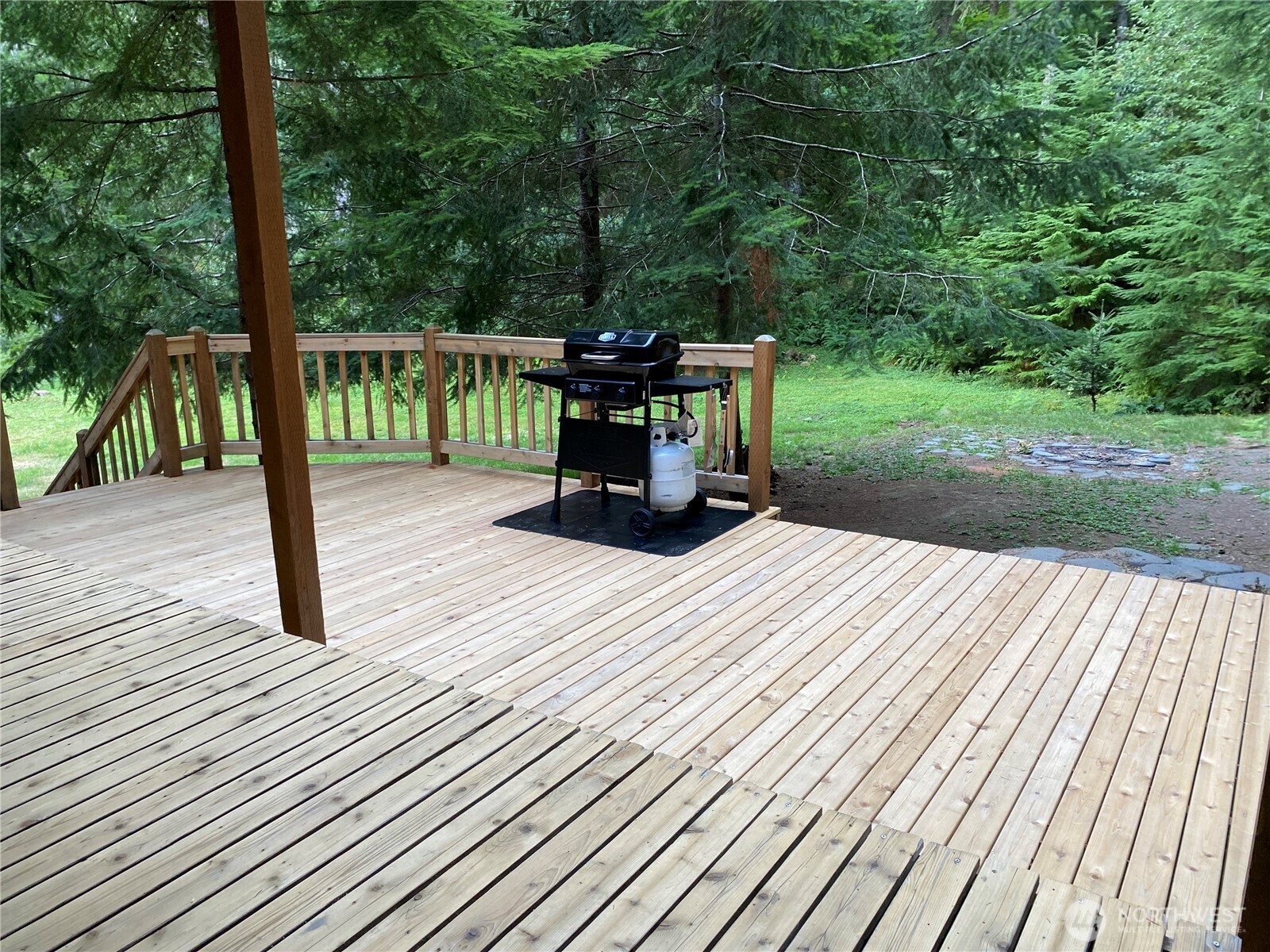 16726 Mountain Side Drive E