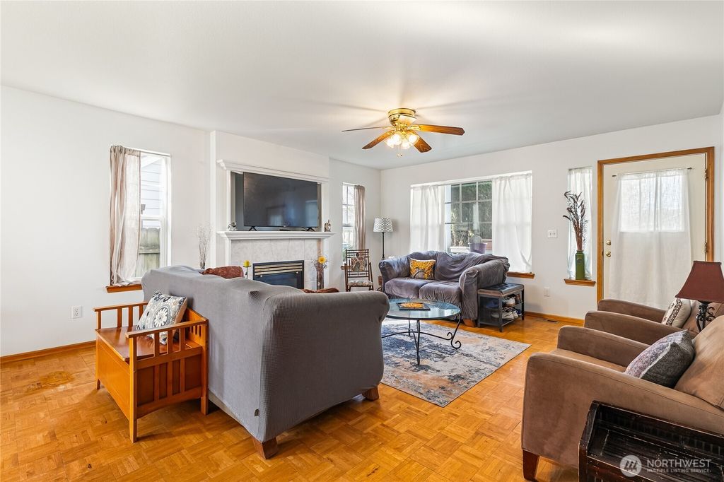 Photo of 2236 Oak Street, Lynden, WA 98264 (MLS # 2499270)