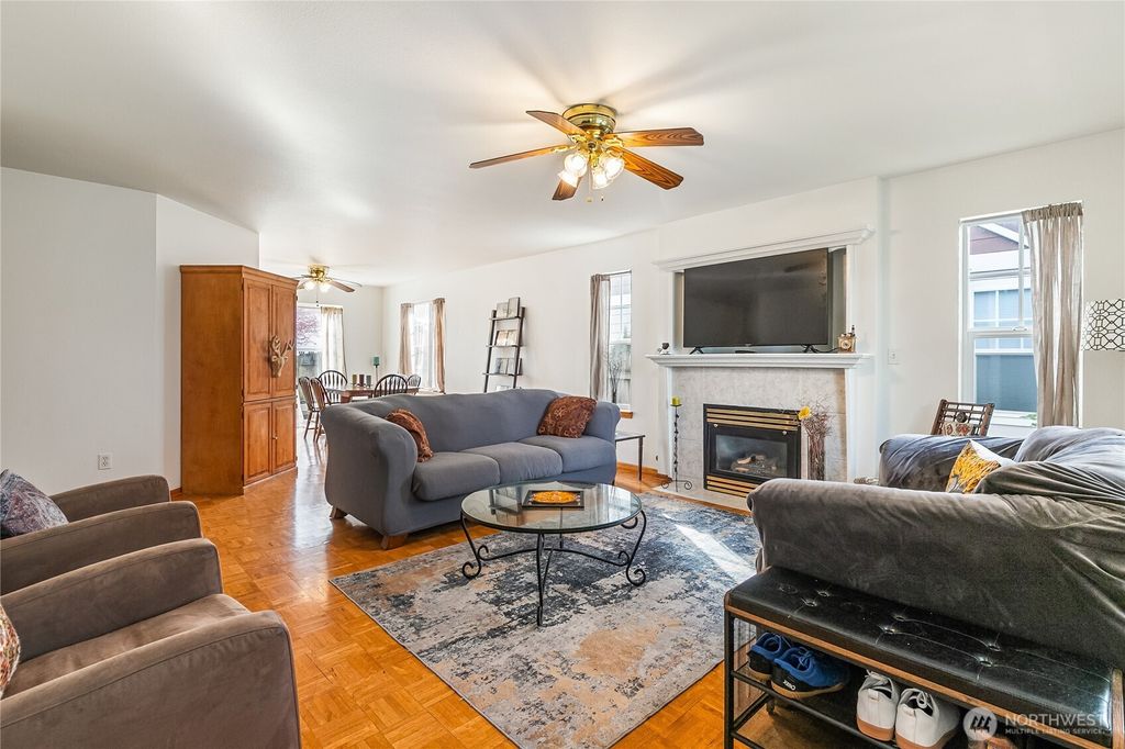 Photo of 2236 Oak Street, Lynden, WA 98264 (MLS # 2499270)